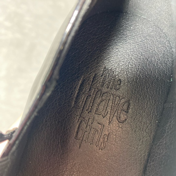 DOLLS KILL x THE GRAVE GIRLS Patent Platform Mary Janes Shoes Bat Buckle Black 6 - Picture 8 of 8